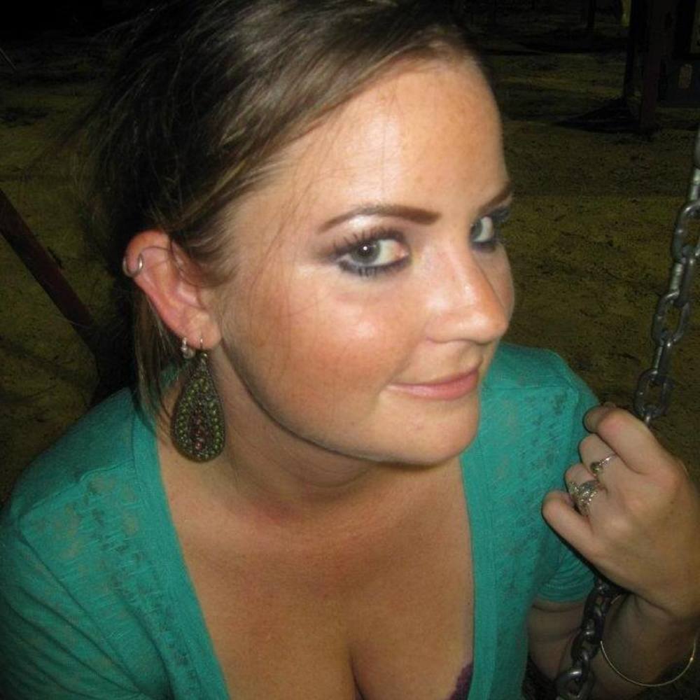 Meet your Posher, Cortney